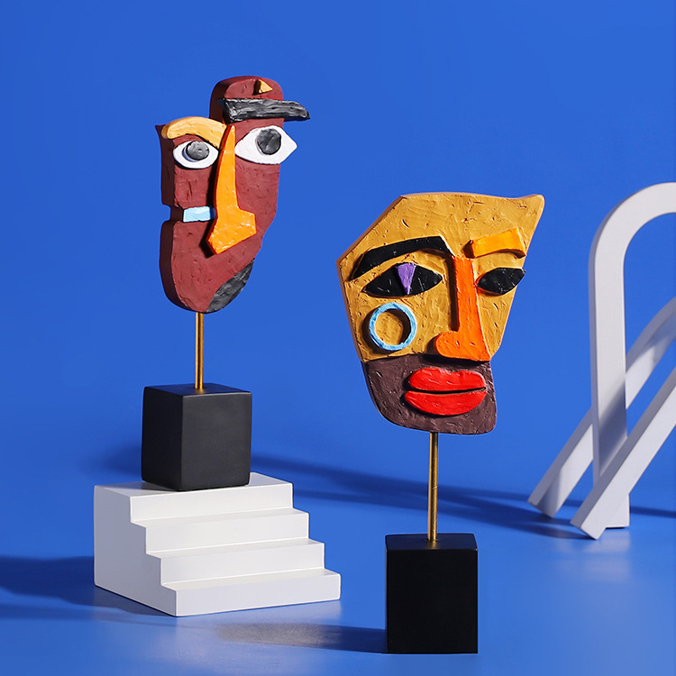 抽象的な顔のカラフルなツイスト彫刻、モダンアート樹脂工芸品、 - Art Craft Cafe のレビューと価格